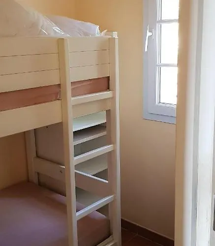 Moderne A Saint-raphael Avec Piscine Partagee 아파트 *